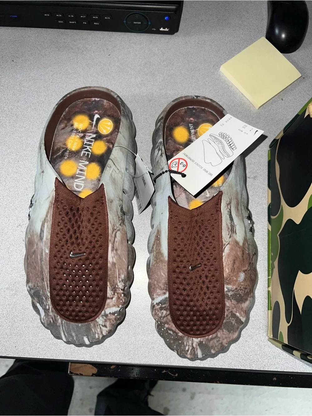 Nike Brown and Cream Marbled Foam Slide Mules